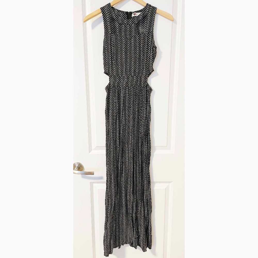 TEMT black and white cut out maxi dress